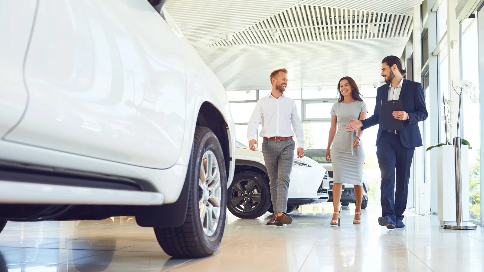 The sales desk: about $29,196 in gross profit a month at national benchmarks
