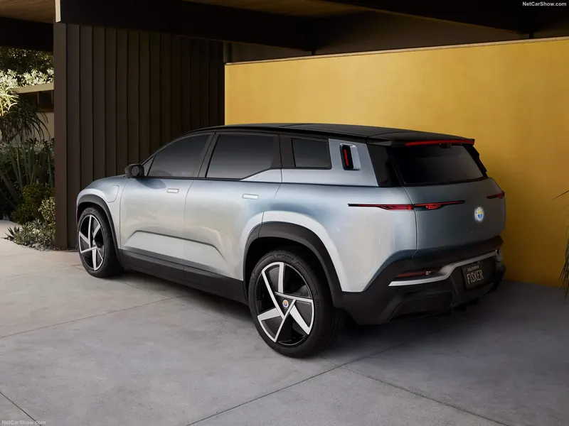 Ocean rear three-quarter