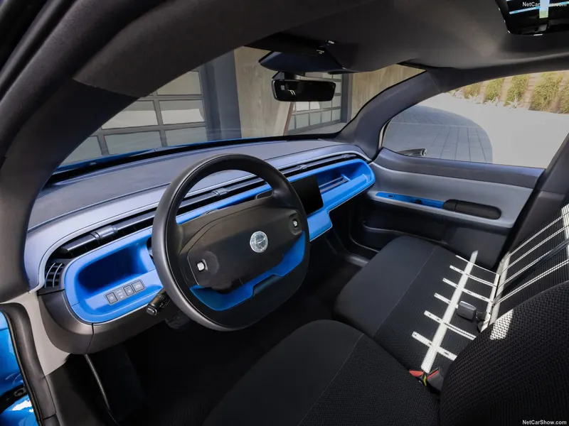 PEAR cockpit, steering wheel and screen